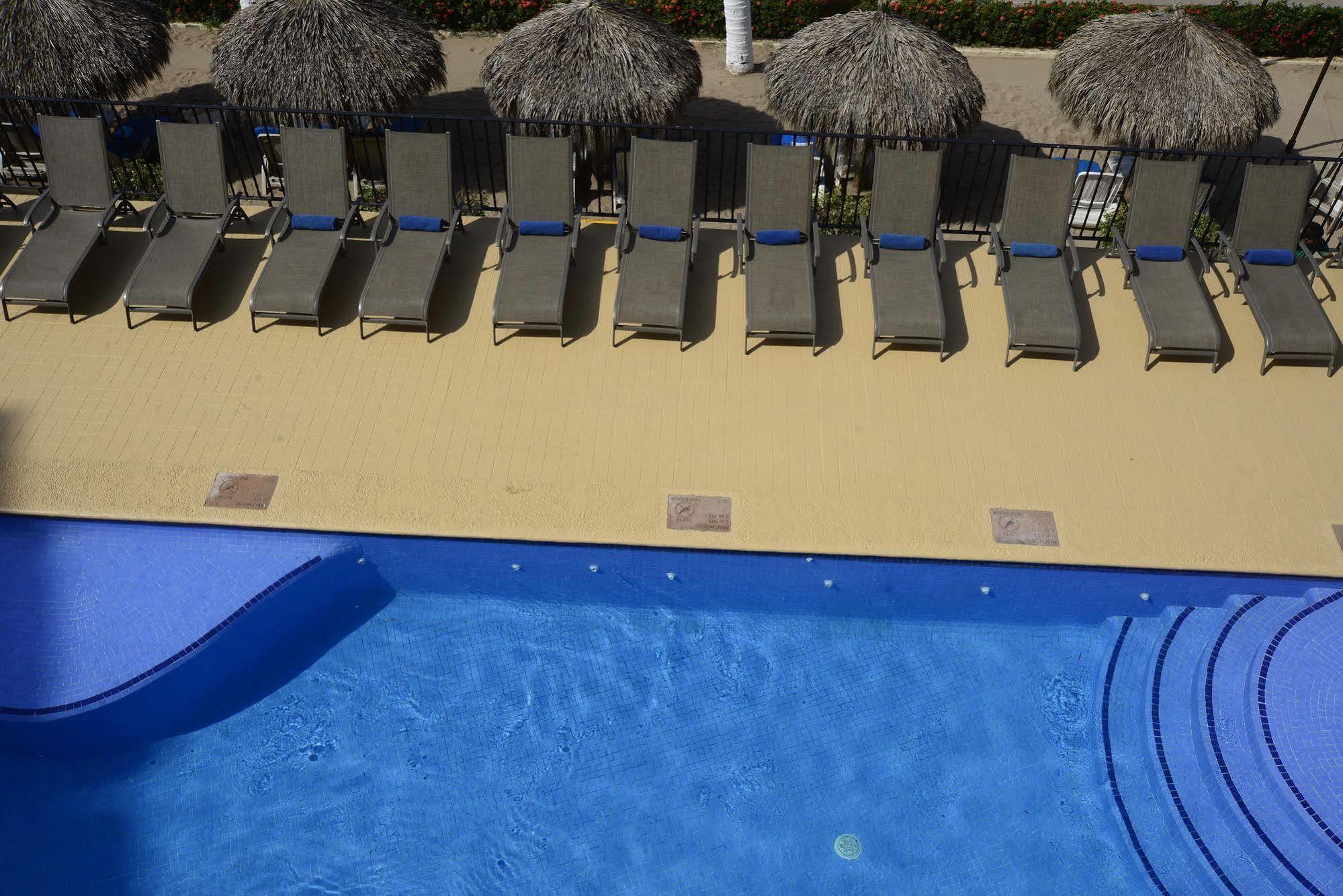 Hotel Delfin Puerto Vallarta Buitenkant foto